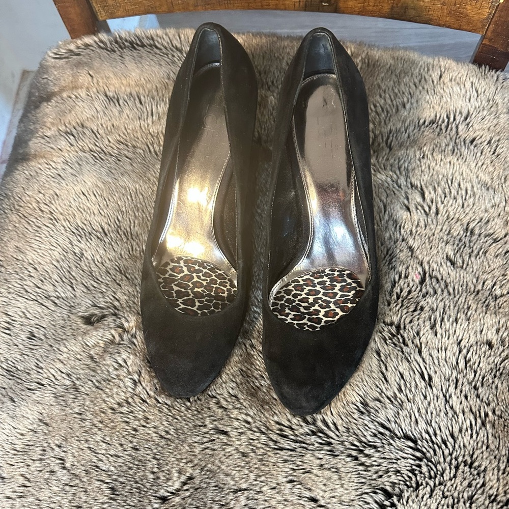 Ann Taylor Loft Suede/ Leather Black Heels, size 7.5 - Picture 8 of 9